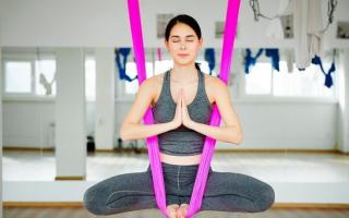 Воздушная йога: особенности тренировок и польза для здоровья Йога на простынях как называется